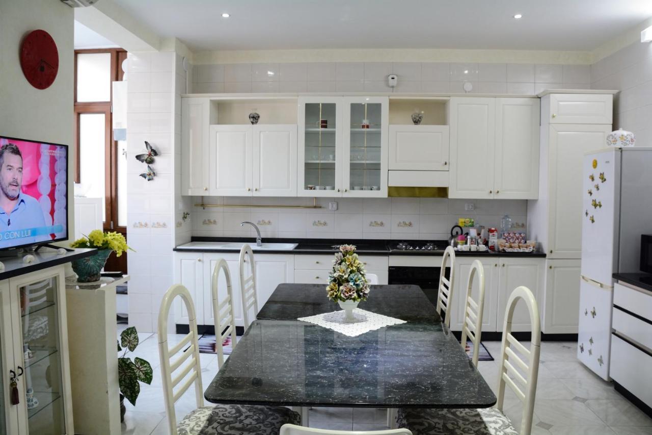 Residenza Margherita - Centralissima Salerno Kültér fotó